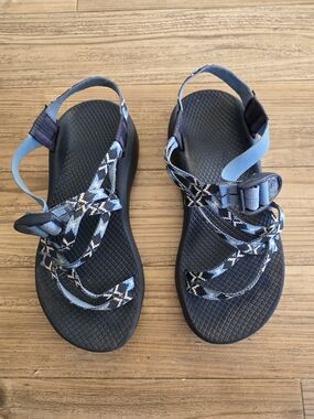 Chaco Z/Cloud X2 hiking sandals in a Pivot Navy